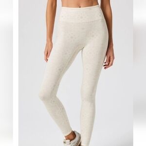 Fabletics Luxe360 Motion365+ High Rise Leggings 2X White Bandana Print NWT